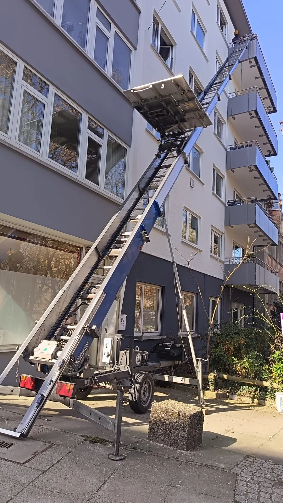 Layla Umzüge Stuttgart – originales Firmenmotiv